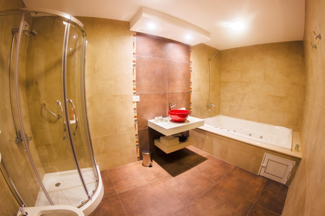 Hotel Maestosso *