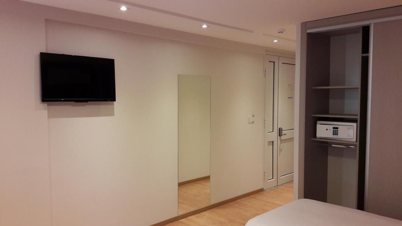 Hotel Maestosso Leones